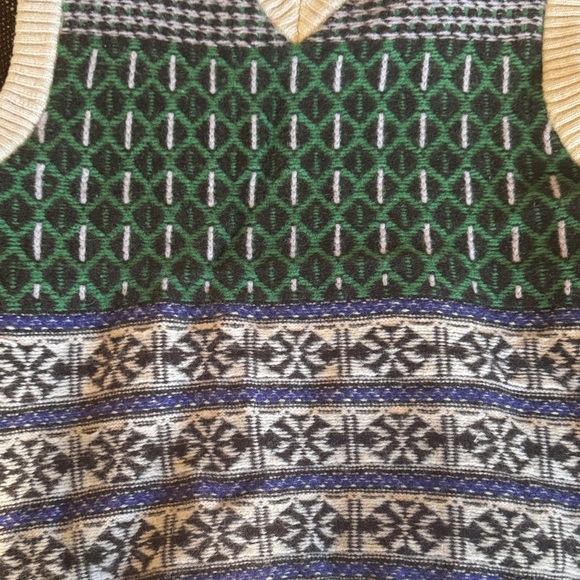 COS Multicolor Geometric Knit Vest - Picture 3 of 4